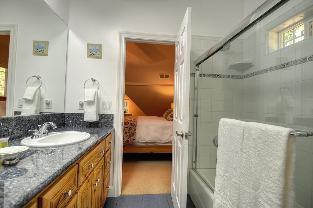 North Canyon Inn Bed & Breakfast Camino Room photo